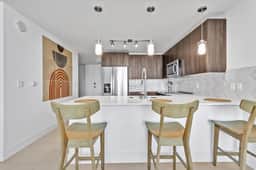 Modern 1BR | Downtown | Co-Work, Pool, Gym