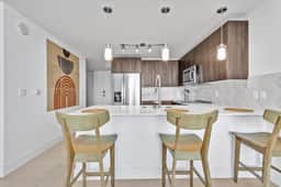 Modern 1BR Downtown Miami with Pool & Resort Amenities