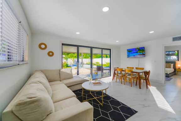 4BR North Miami Villa with Pool Patio Ping Pong
