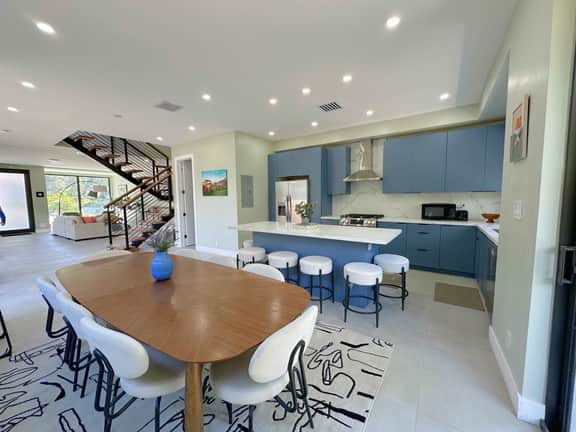 Modern 3BDR Townhouse - Near Hard Rock (FIFA)