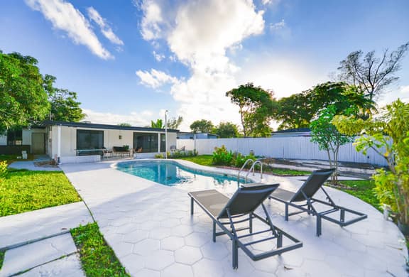North Miami - 415
